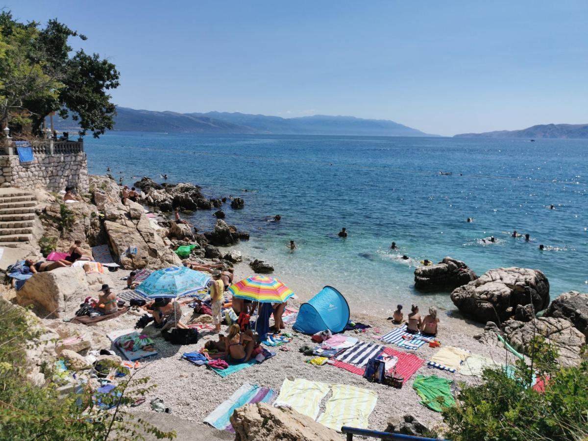 Villa Clara Apartments Kvarner Novi Vinodolski Eksteriør bilde